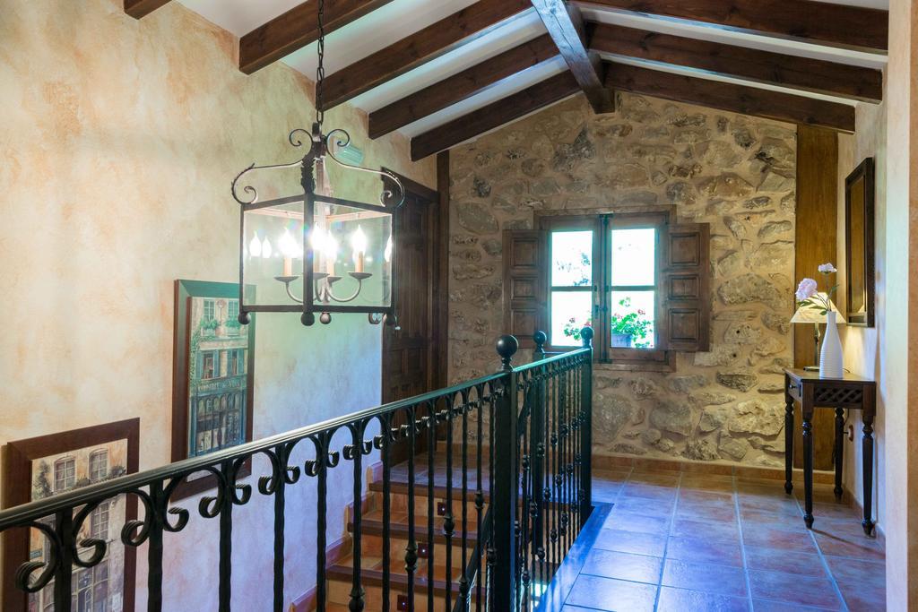 Hotel De Montana Cueva Ahumada Villaverde De Guadalimar Exterior foto