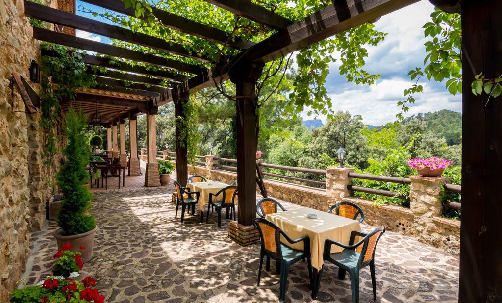 Hotel De Montana Cueva Ahumada Villaverde De Guadalimar Exterior foto